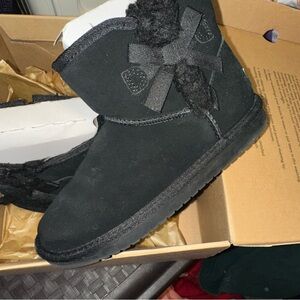 Koolaburra by UGG, Victoria Mini Boot